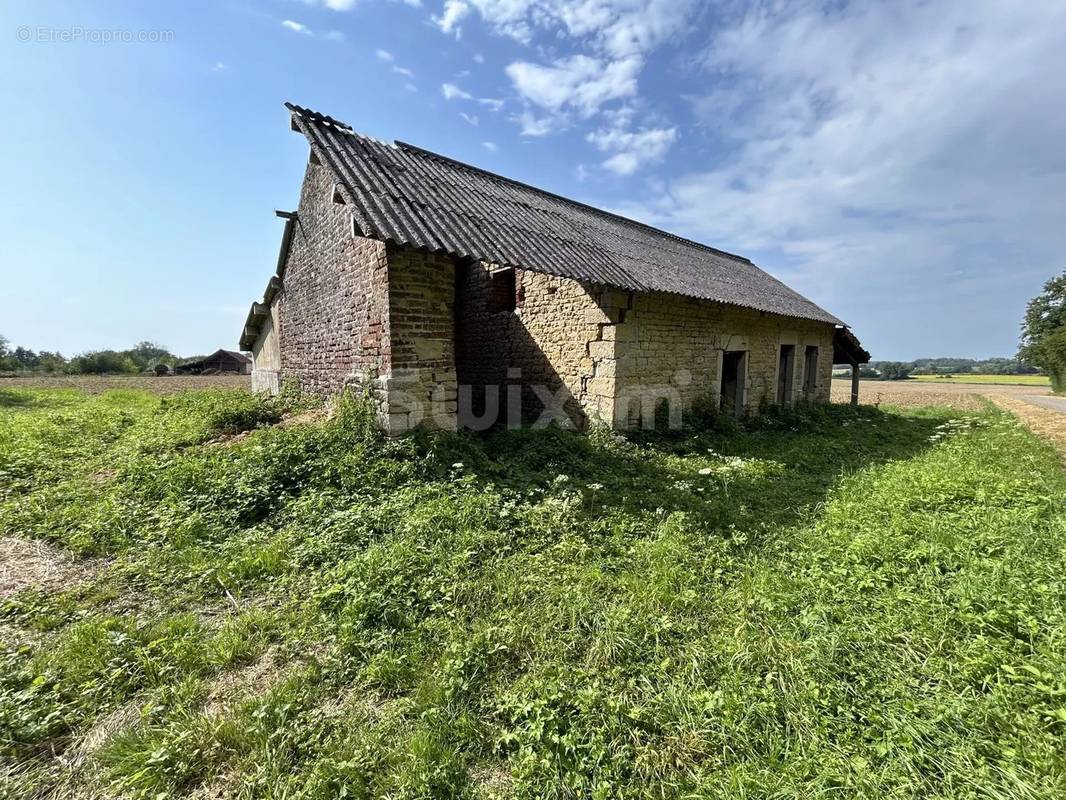 Maison à SAVIGNY-EN-REVERMONT