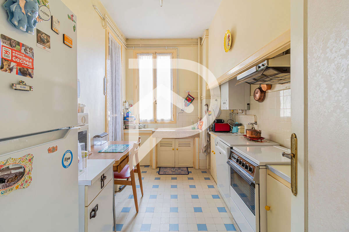 Appartement à MARSEILLE-2E