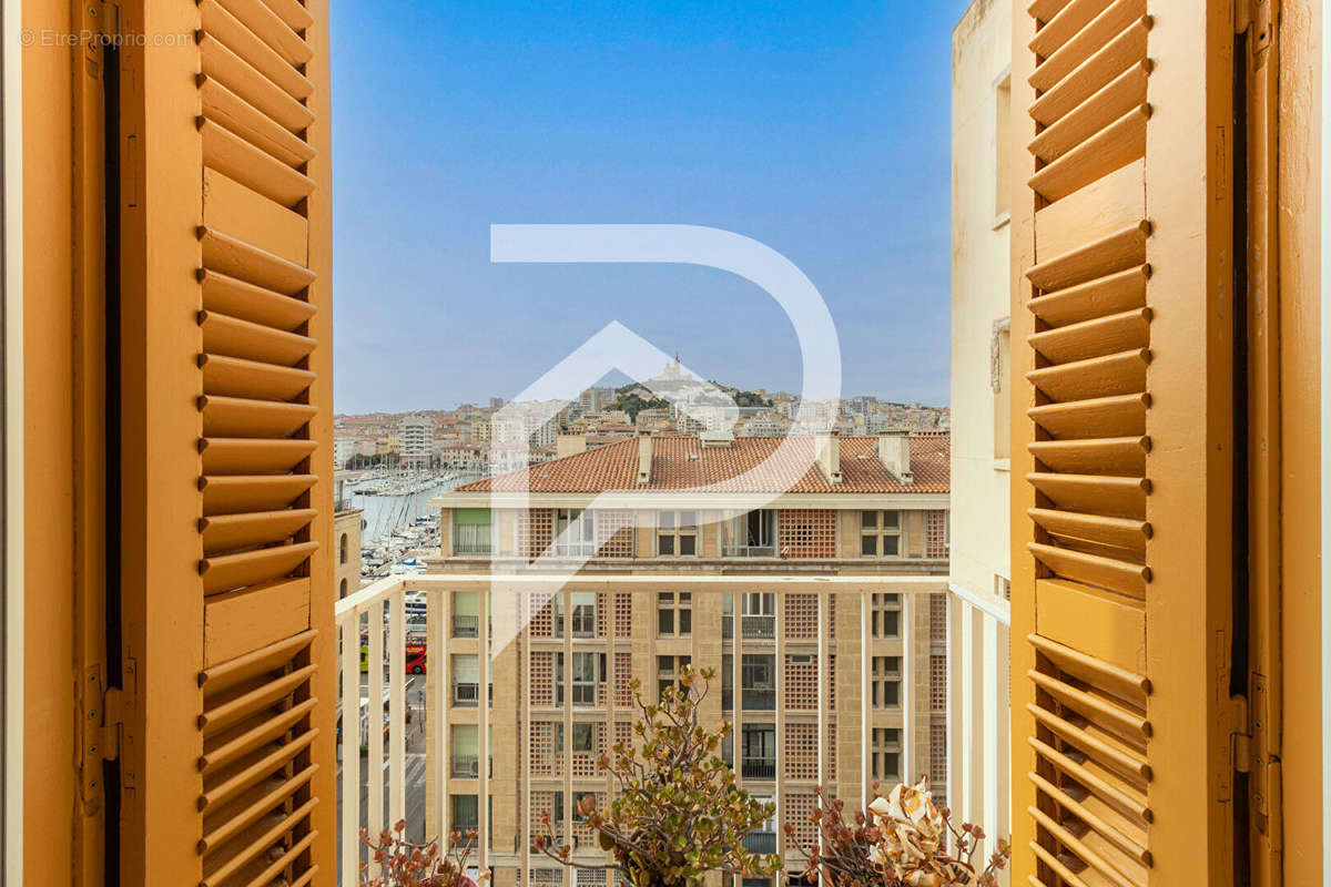 Appartement à MARSEILLE-2E