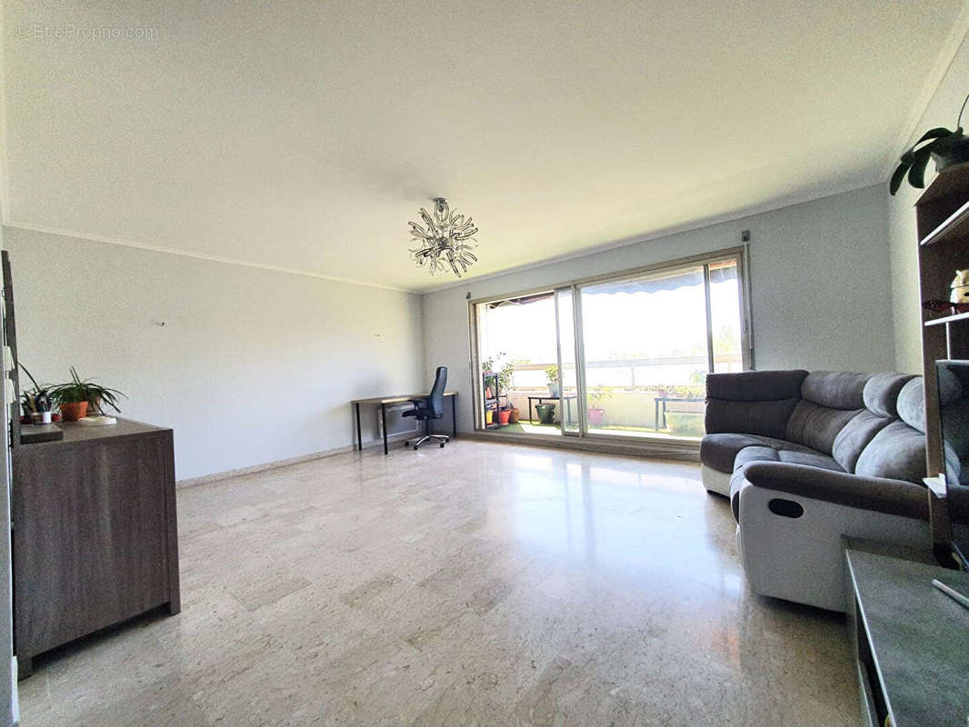 Appartement à MARSEILLE-9E