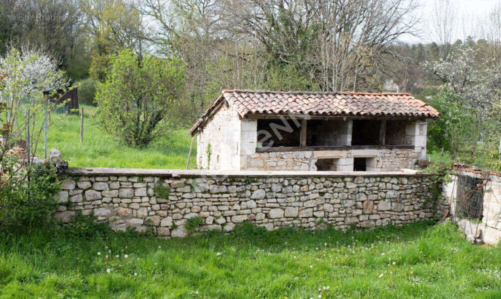 Maison à VAUNAC