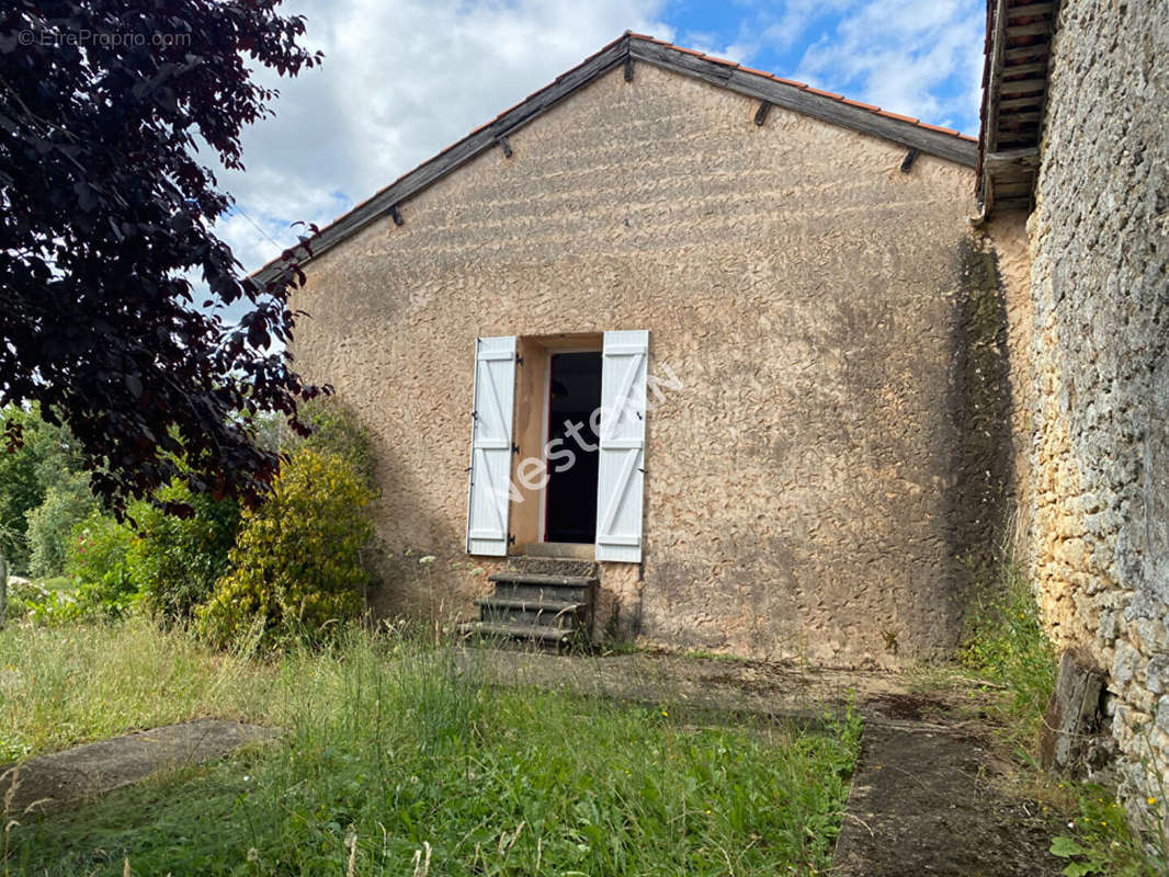 Maison à SAINT-JEAN-DE-COLE