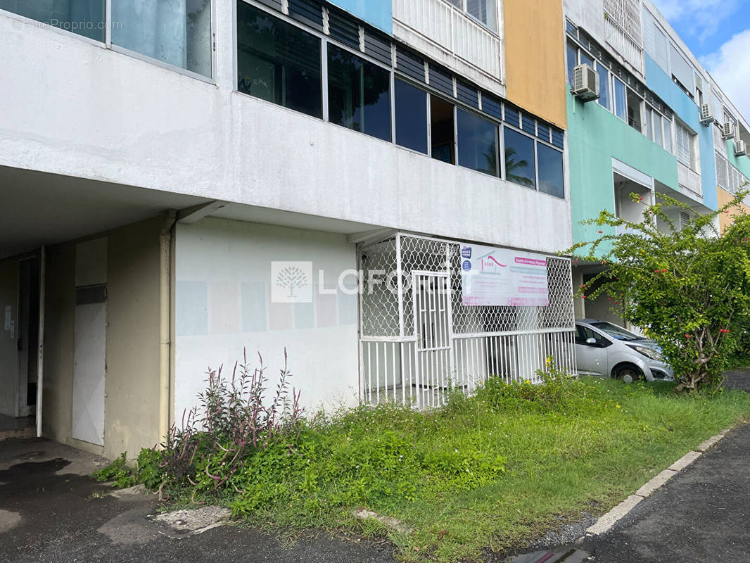 Appartement à LES ABYMES