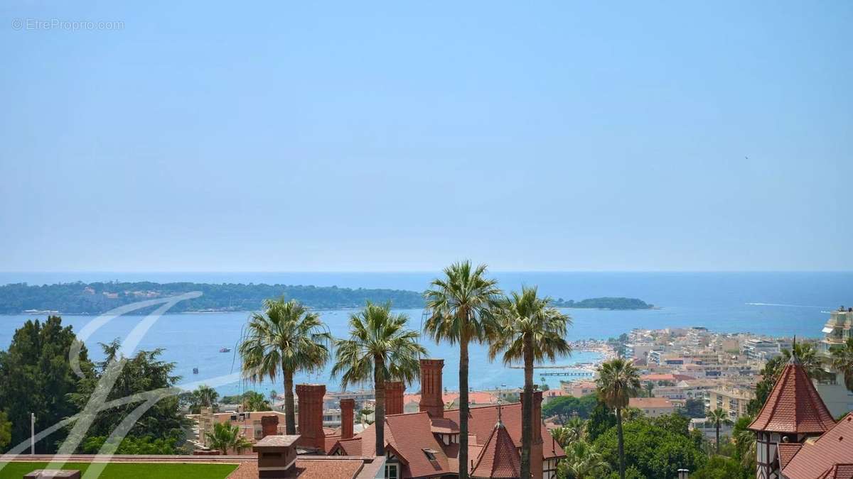 Appartement à CANNES