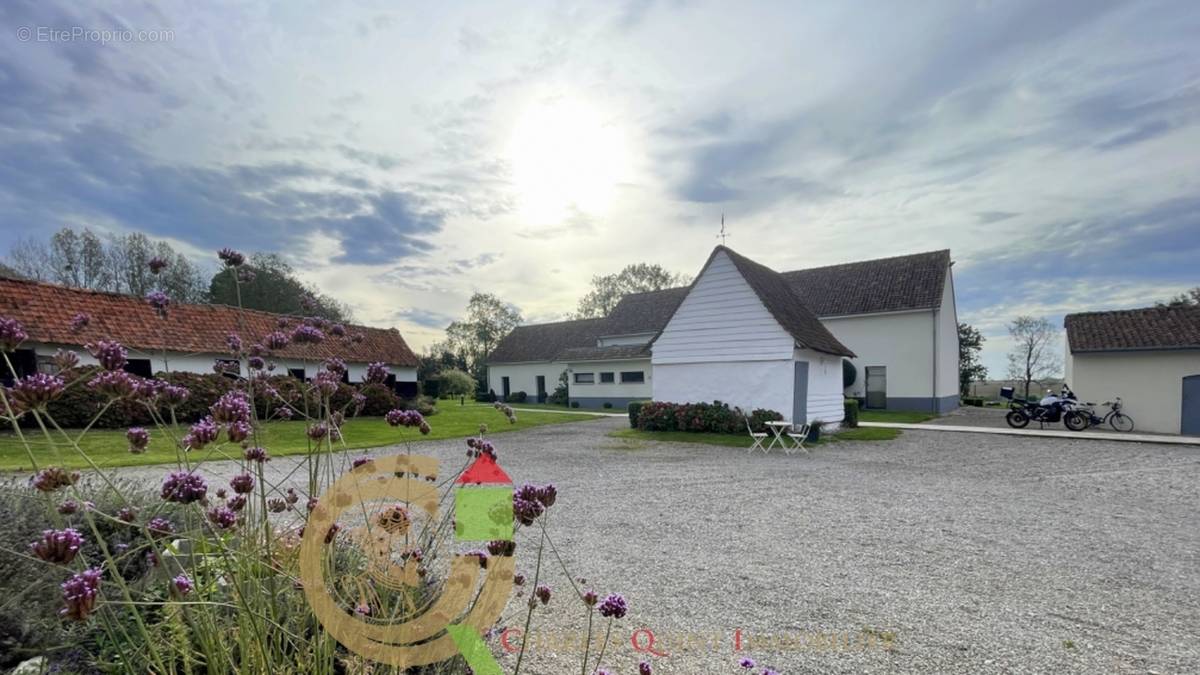 Commerce à CAMPAGNE-LES-HESDIN