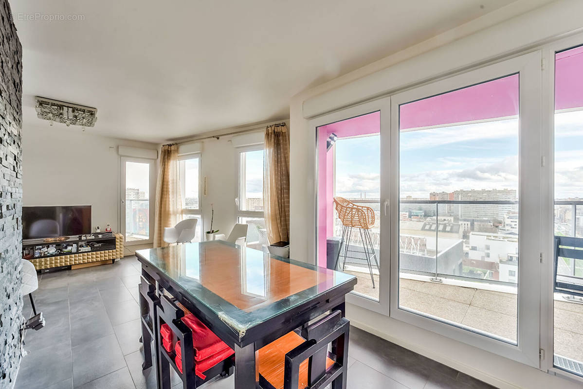 Appartement à IVRY-SUR-SEINE