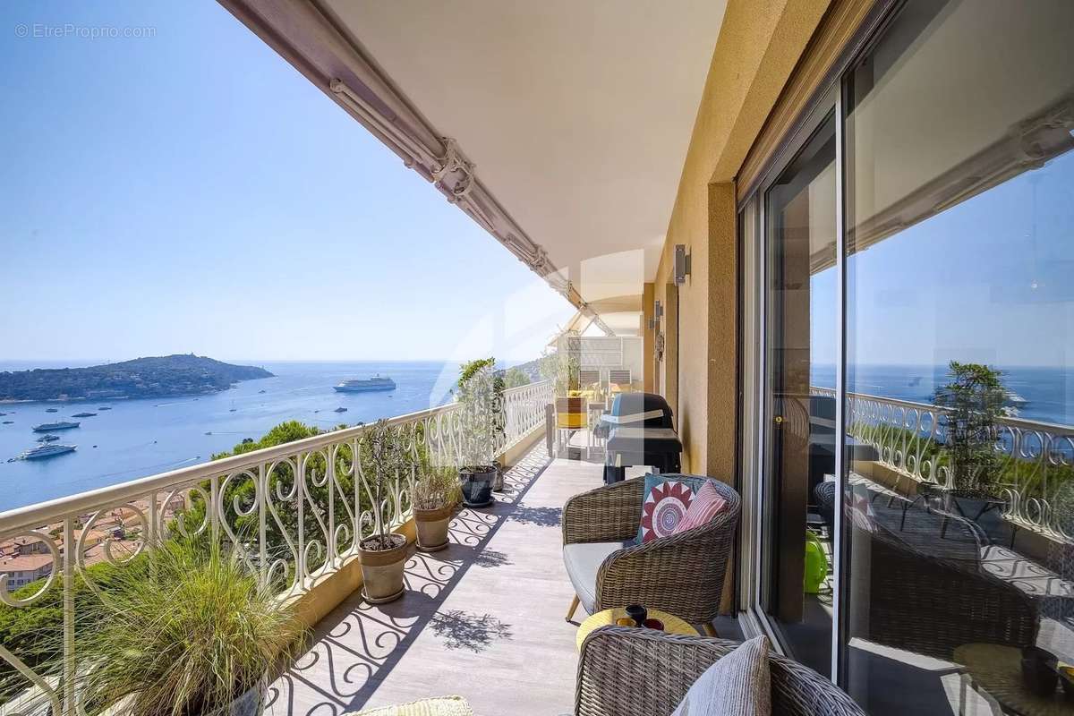 Appartement à VILLEFRANCHE-SUR-MER