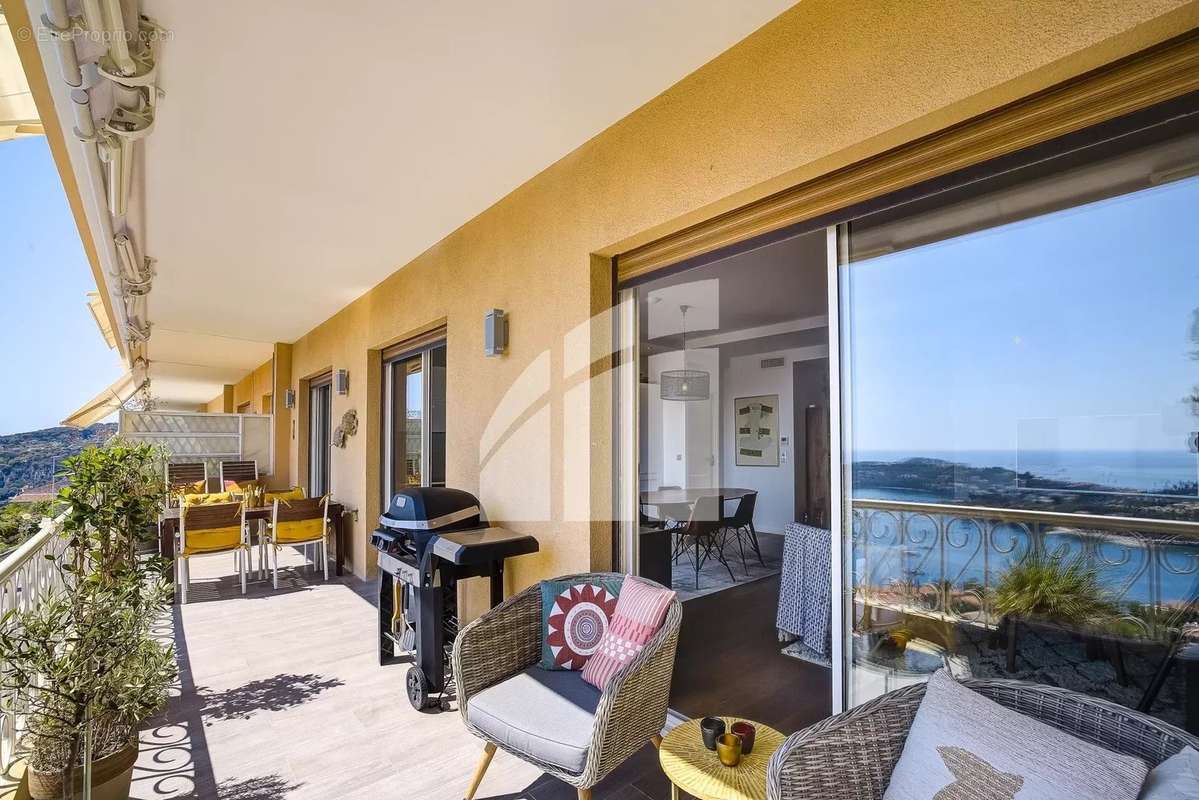 Appartement à VILLEFRANCHE-SUR-MER