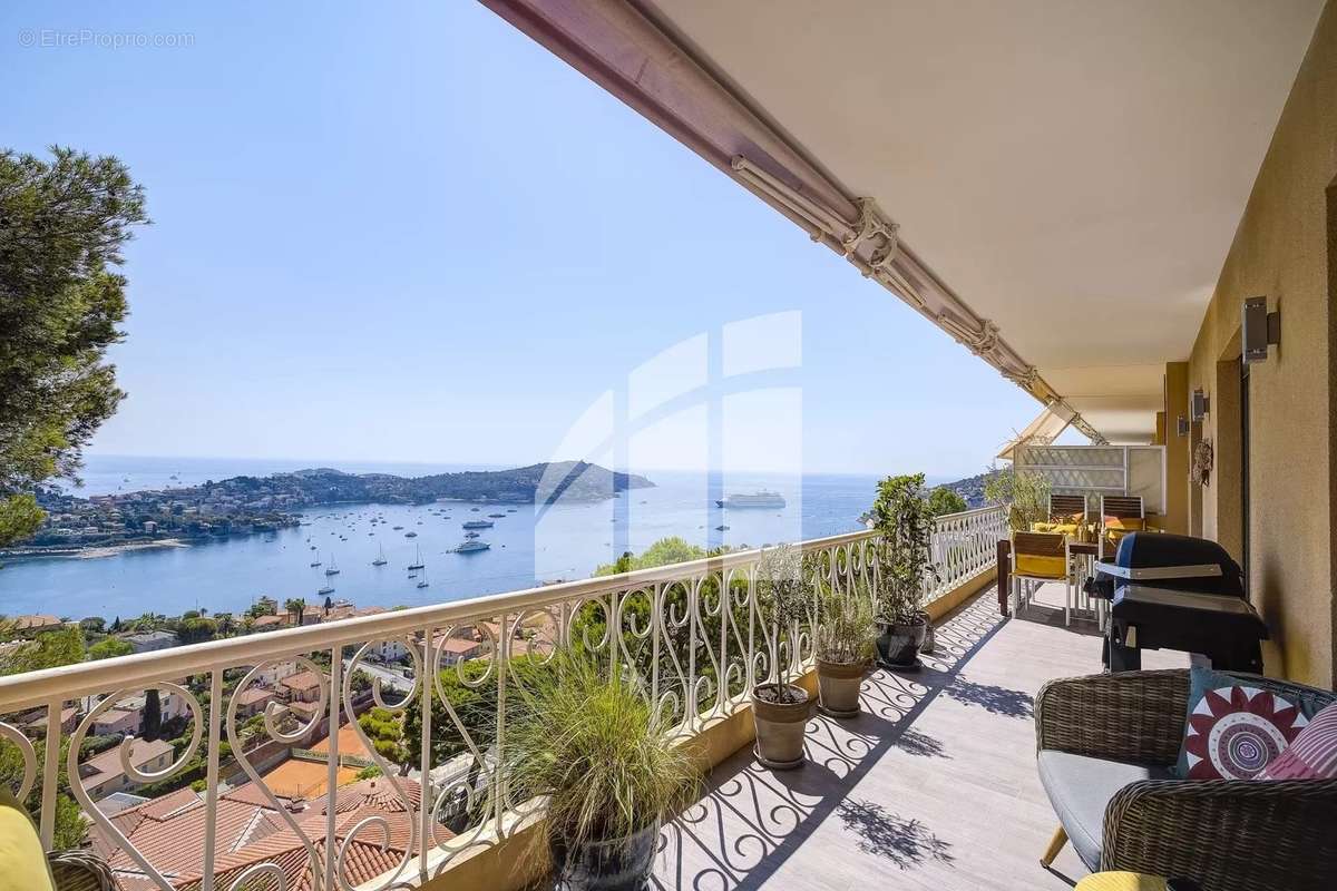 Appartement à VILLEFRANCHE-SUR-MER