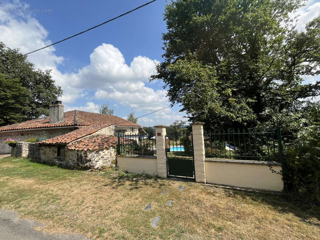 OVERVIEW - Maison à MANOT