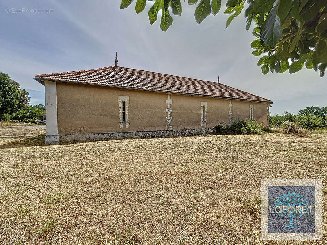 Maison à COURPIGNAC