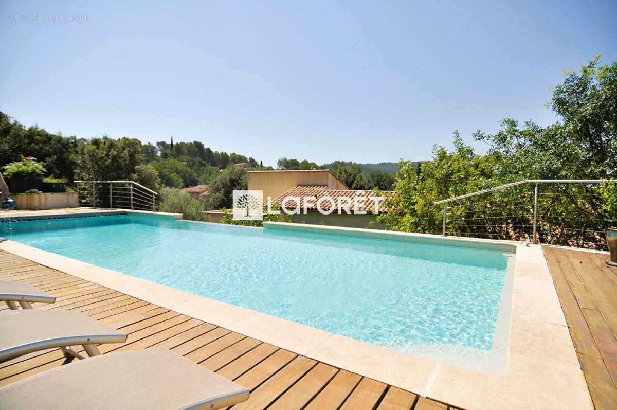 Maison à SAINT-MAXIMIN-LA-SAINTE-BAUME