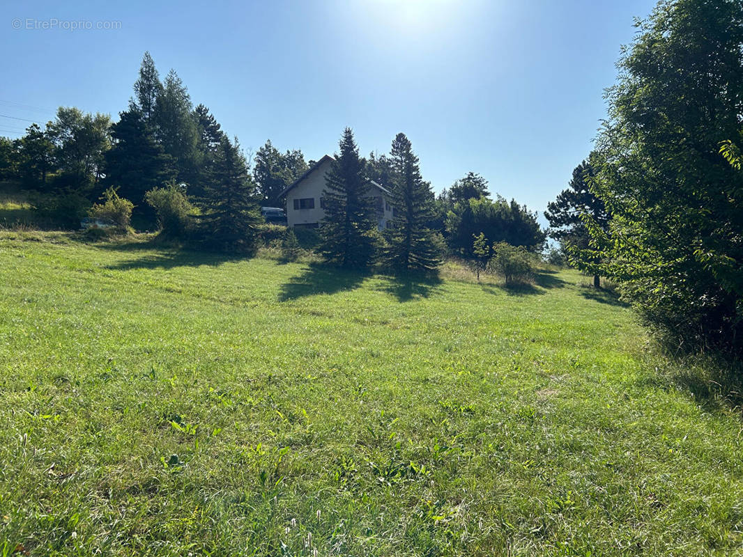 Terrain à SAINT-APOLLINAIRE