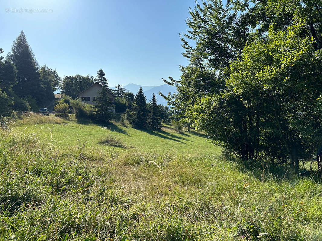 Terrain à SAINT-APOLLINAIRE