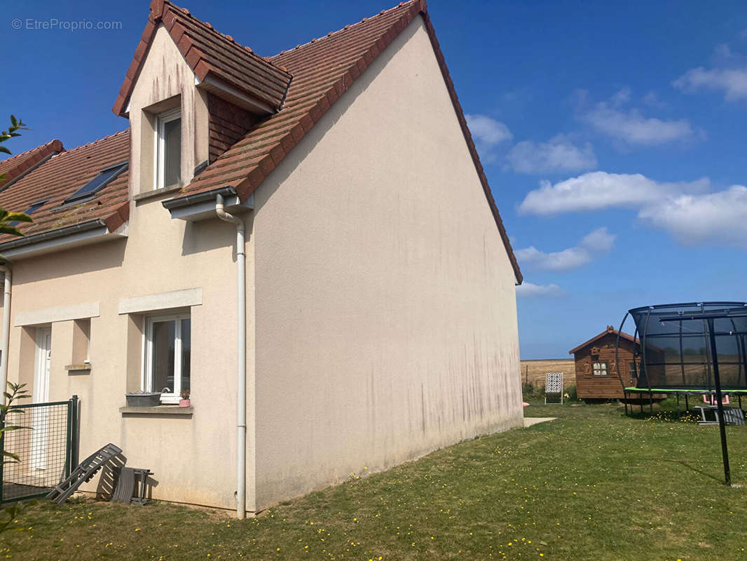 Maison à COURSEULLES-SUR-MER