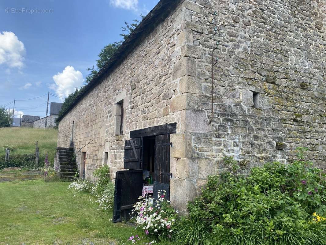 Maison à TARNAC