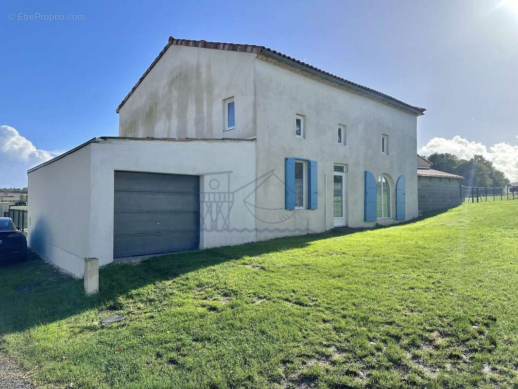 Maison à SAINT-CIERS-DU-TAILLON