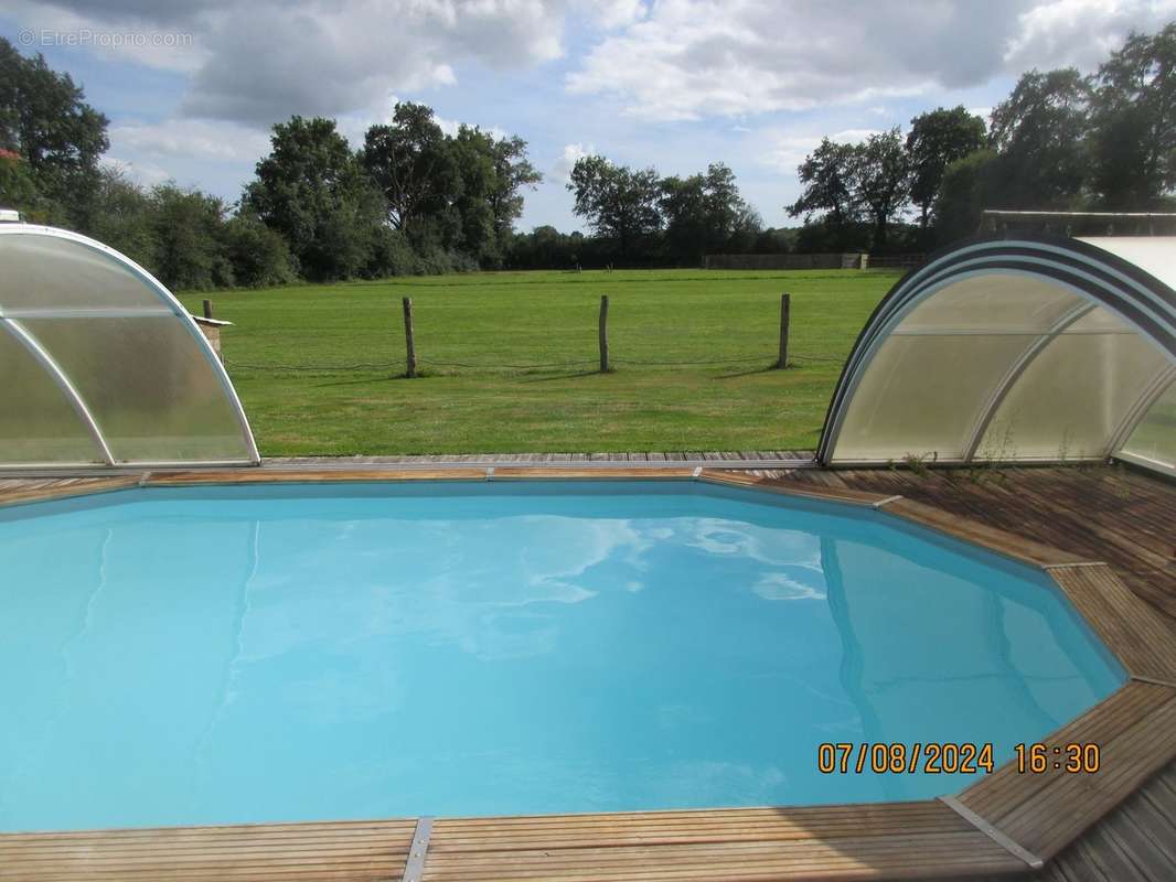 piscine SUD - Maison à FAY-DE-BRETAGNE