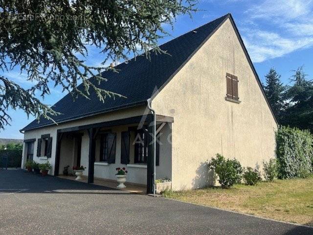 Maison à CHATEAUNEUF-SUR-SARTHE