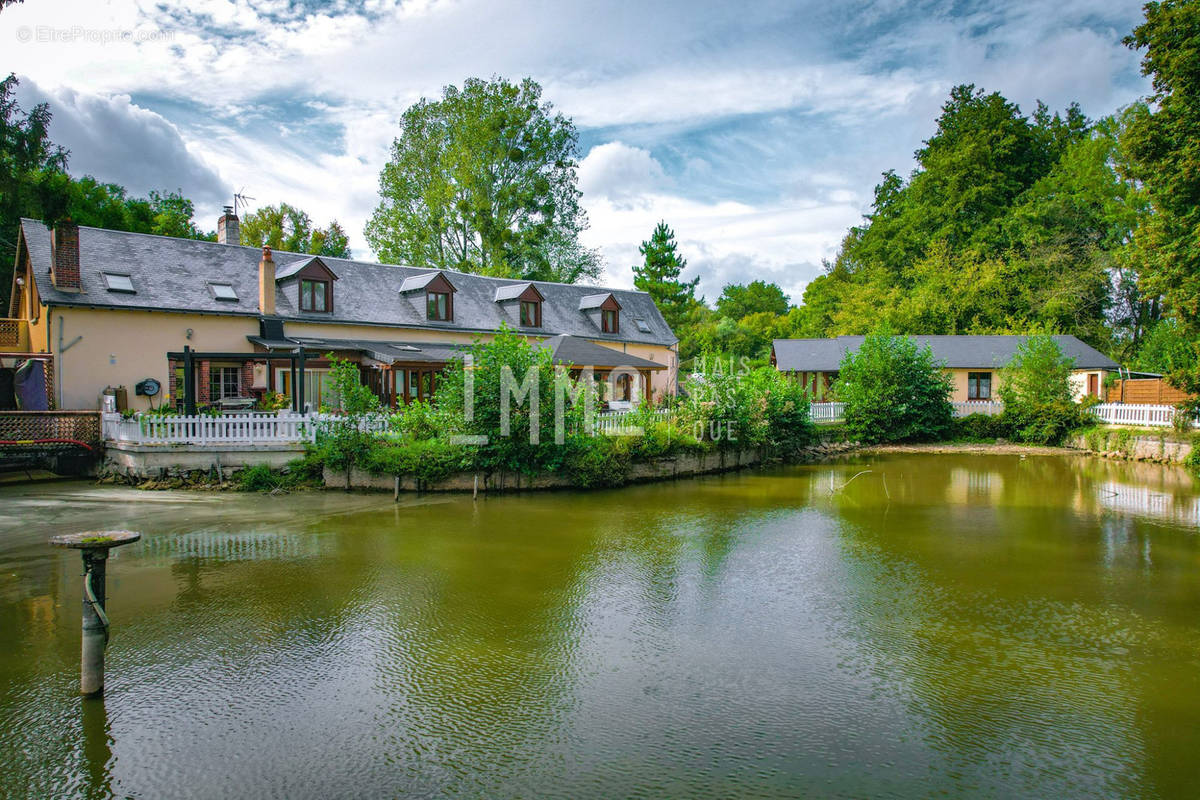 Maison à LUCEAU