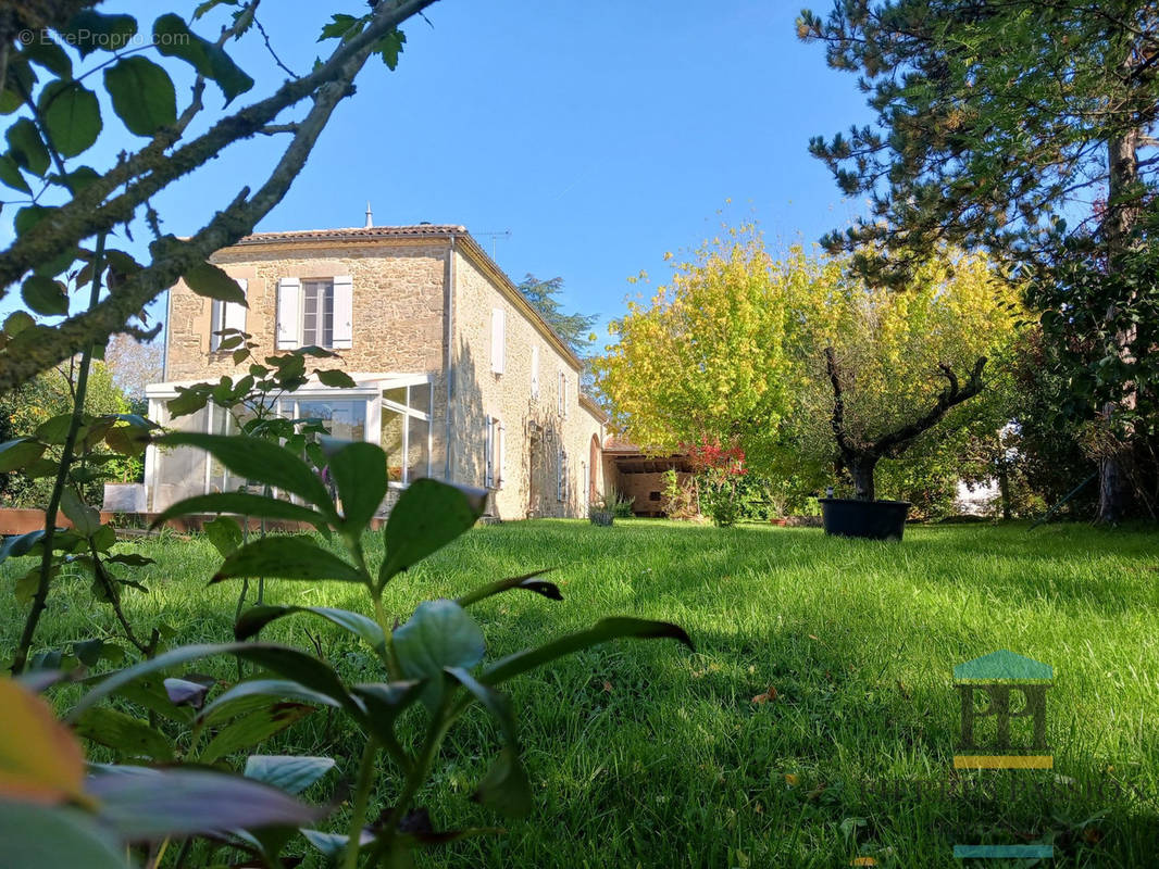 Maison à SAUVETERRE-DE-GUYENNE