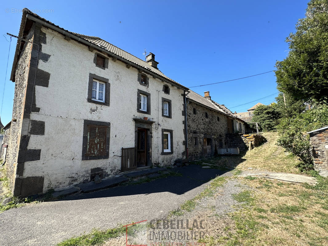 Maison à LAURIE