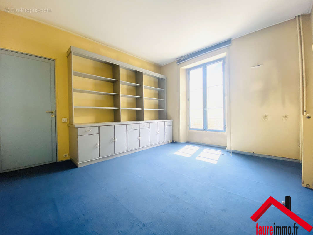 Appartement à BRIVE-LA-GAILLARDE