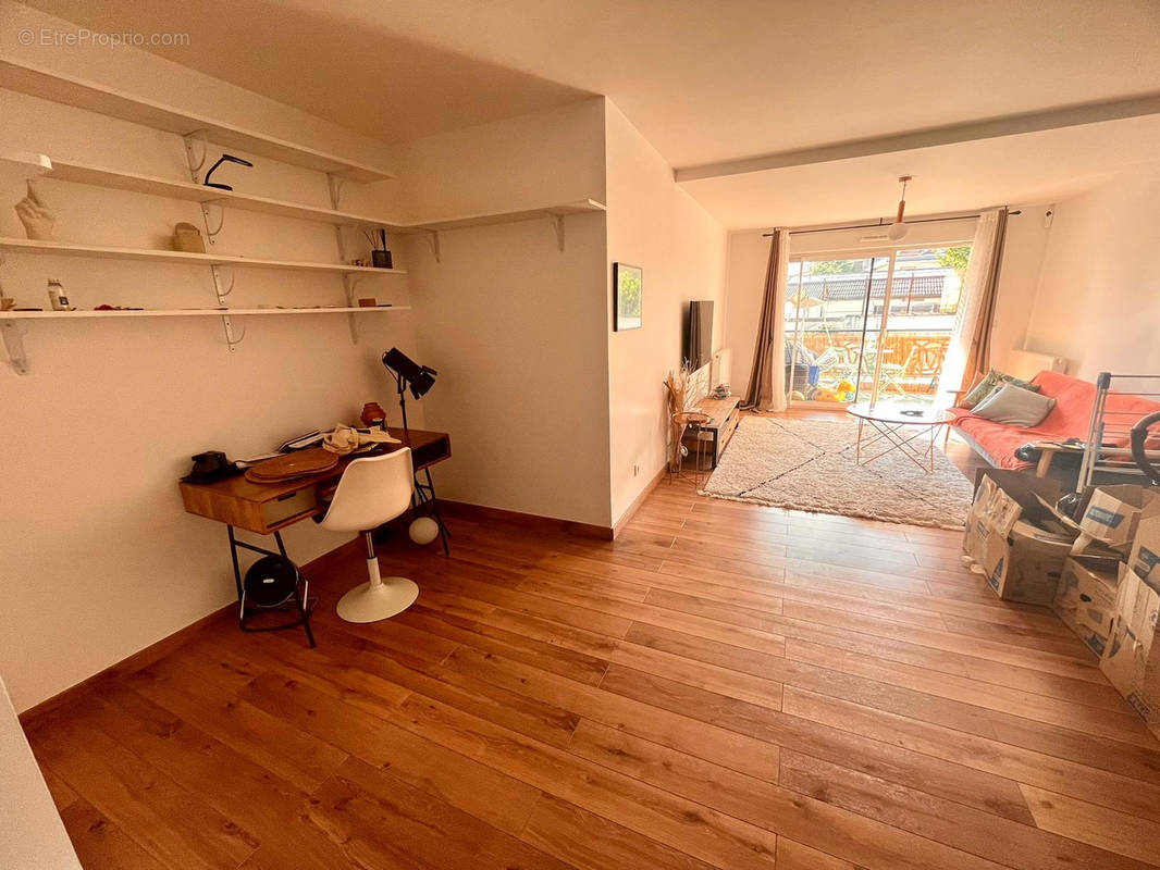 Appartement à NEUILLY-PLAISANCE