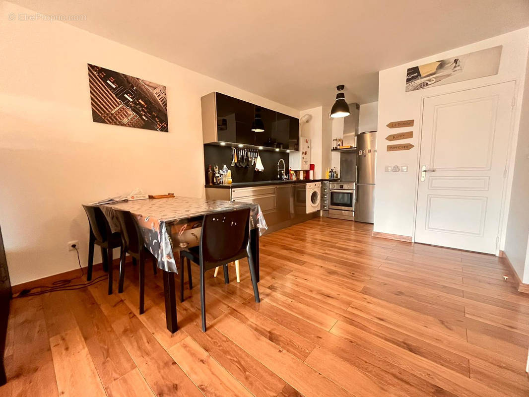 Appartement à NEUILLY-PLAISANCE