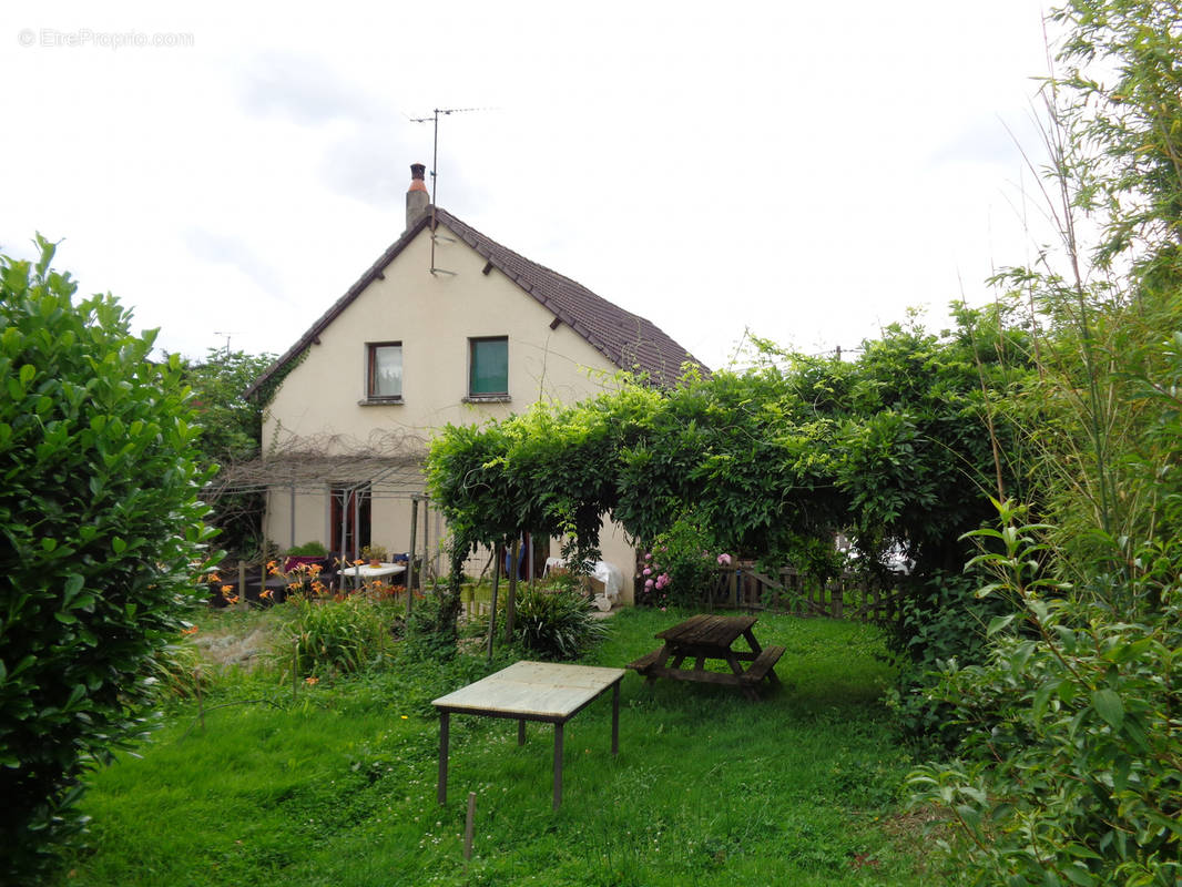 Maison à NOLAY