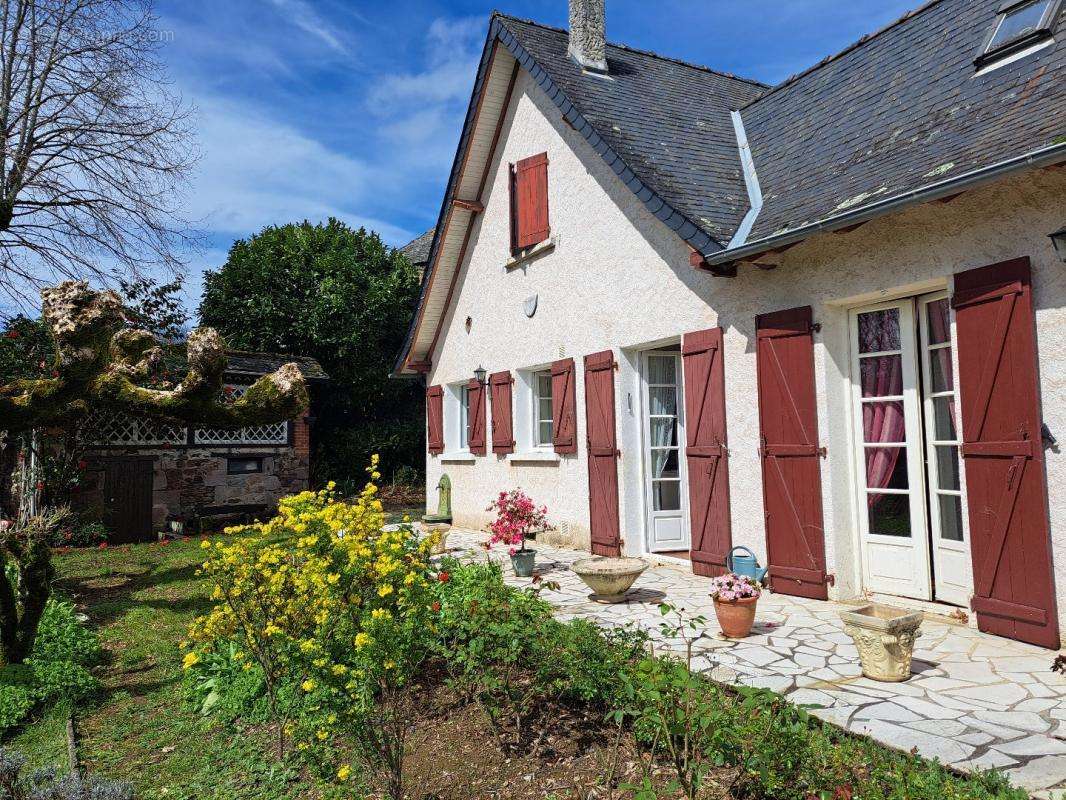 Maison à CHABRIGNAC