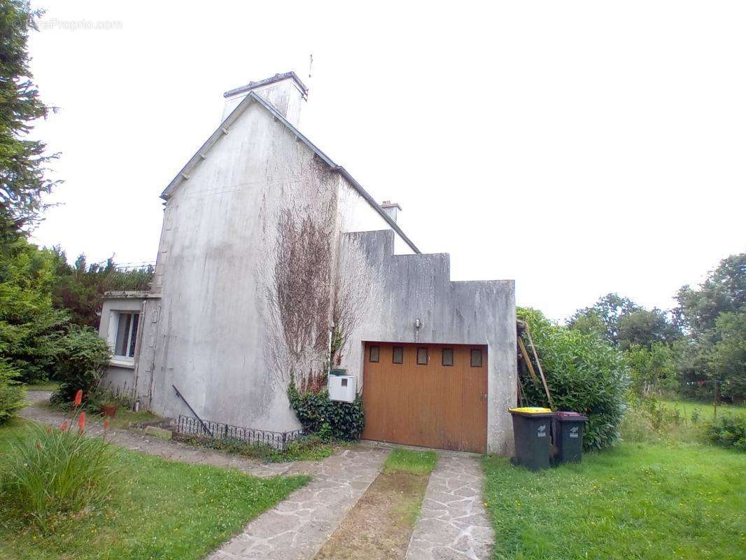 Maison à PLOUGONVEN