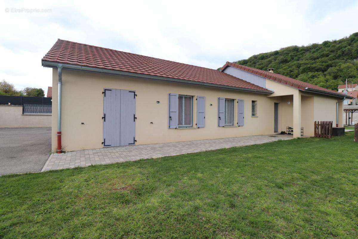 Maison à HIERES-SUR-AMBY