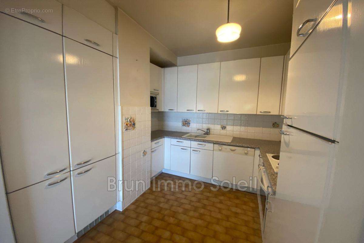 Appartement à VILLENEUVE-LOUBET