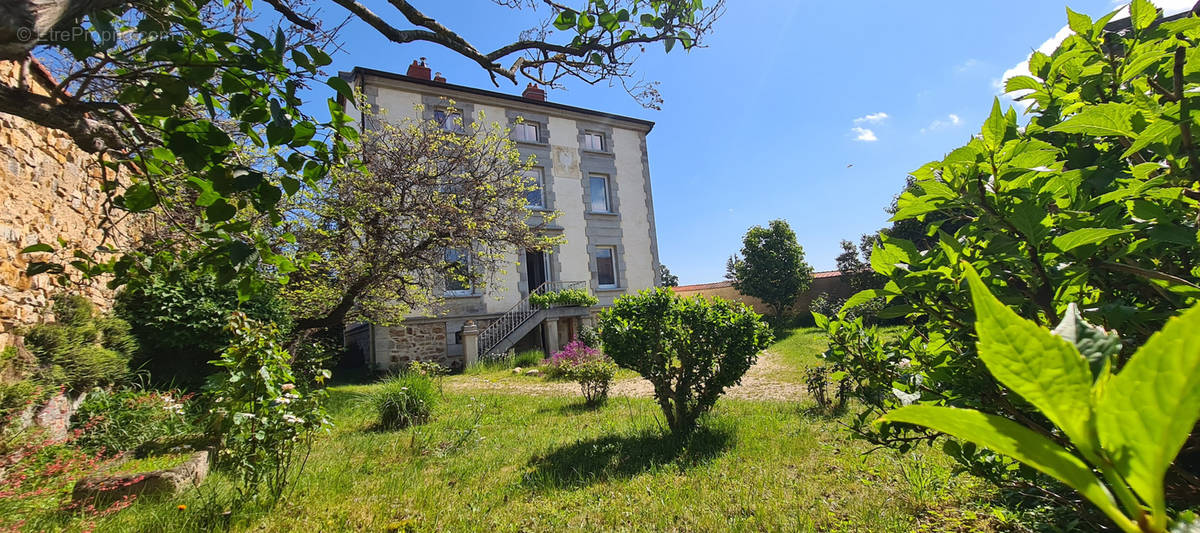 Maison à YSSINGEAUX