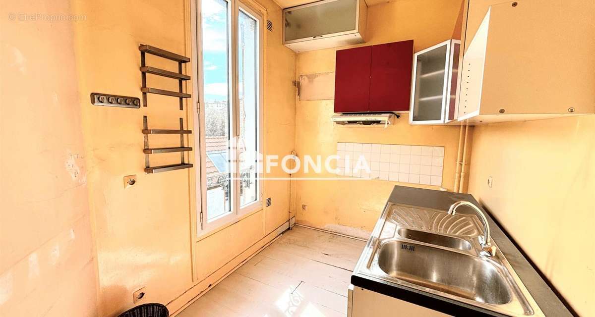 Appartement à PARIS-14E