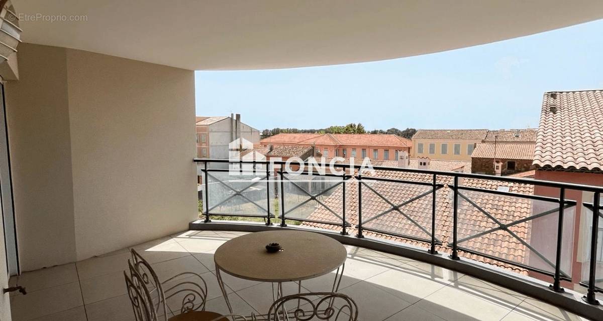 Appartement à LA LONDE-LES-MAURES