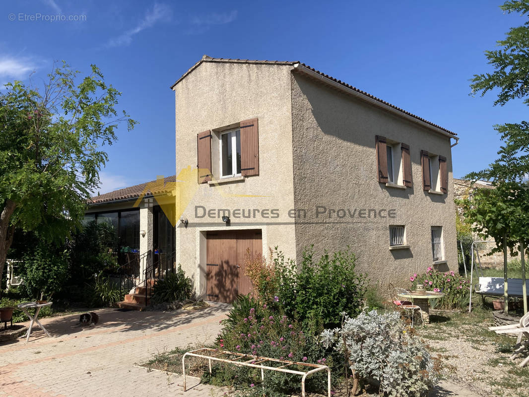 Maison à VAISON-LA-ROMAINE