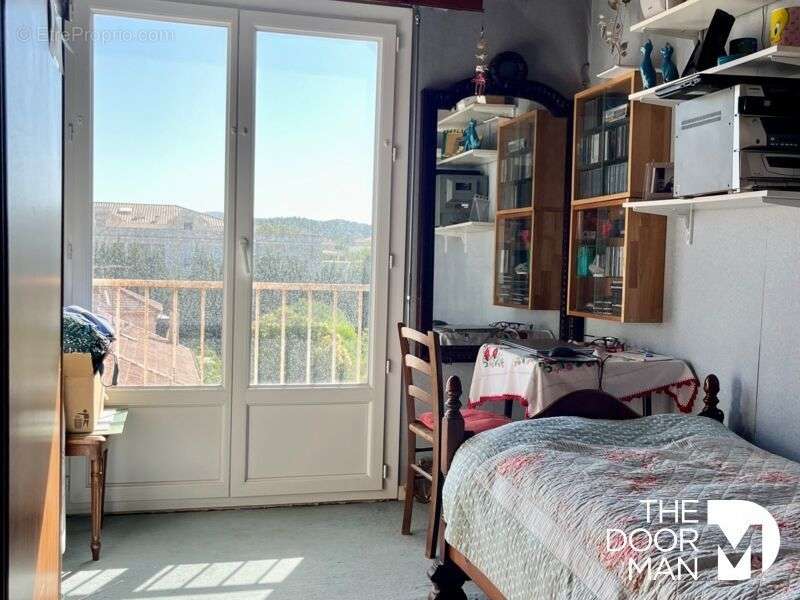 Appartement à LA LONDE-LES-MAURES