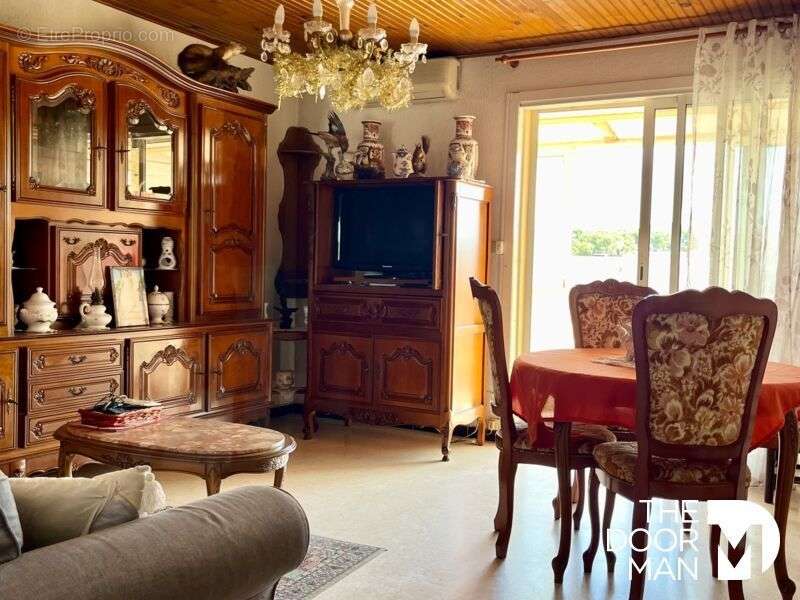 Appartement à LA LONDE-LES-MAURES