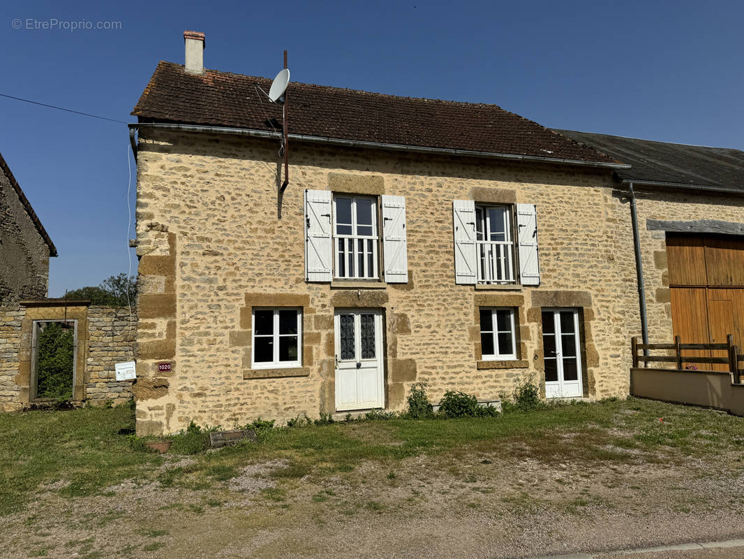 Maison à CORBIGNY