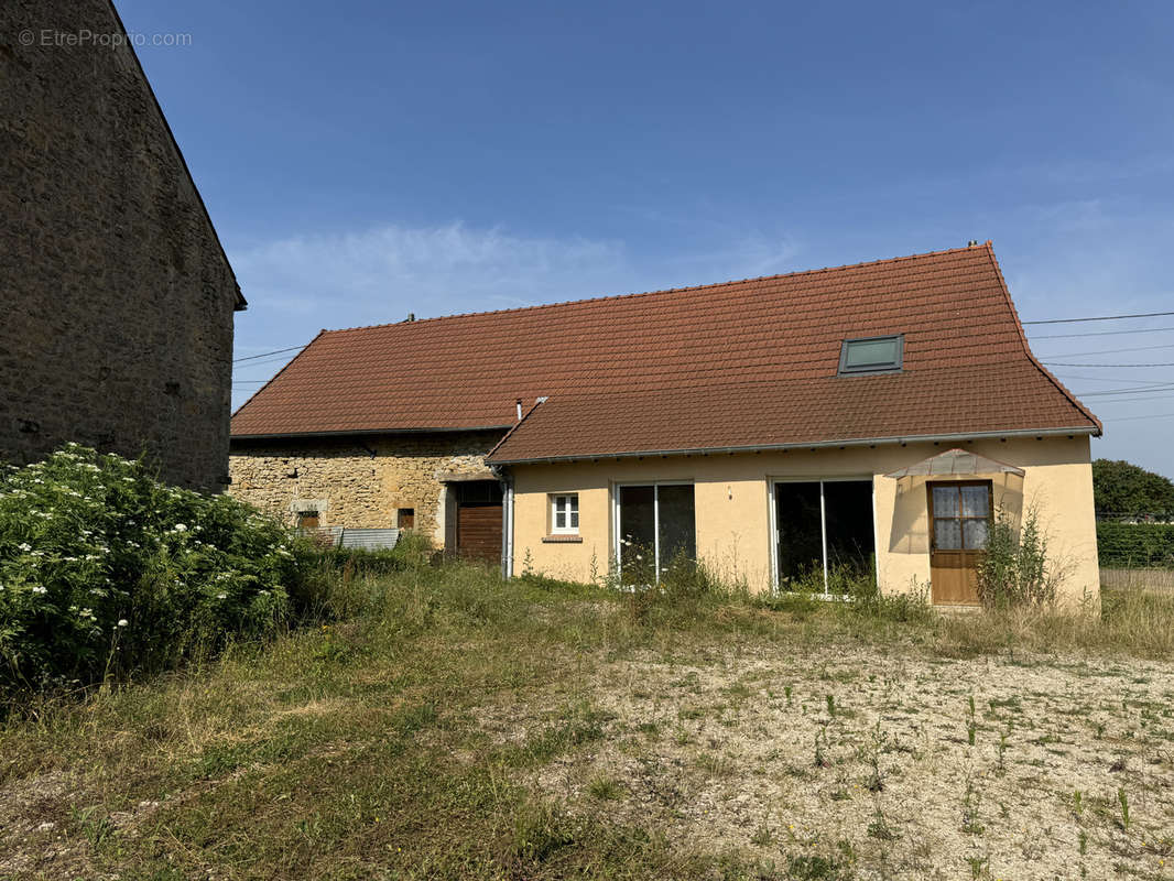 Maison à CORBIGNY