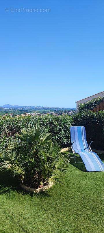 Maison à ROQUEBRUNE-SUR-ARGENS