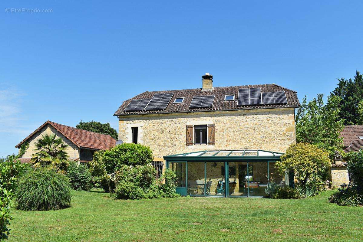 Maison à LA CHAPELLE-AUBAREIL