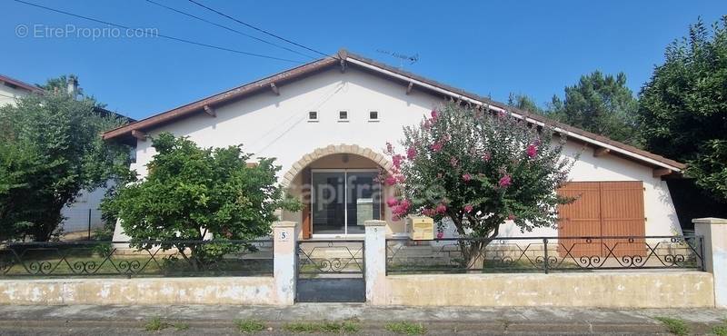 Maison à CAZAUBON