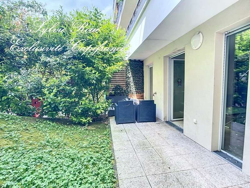 Appartement à MONTROUGE