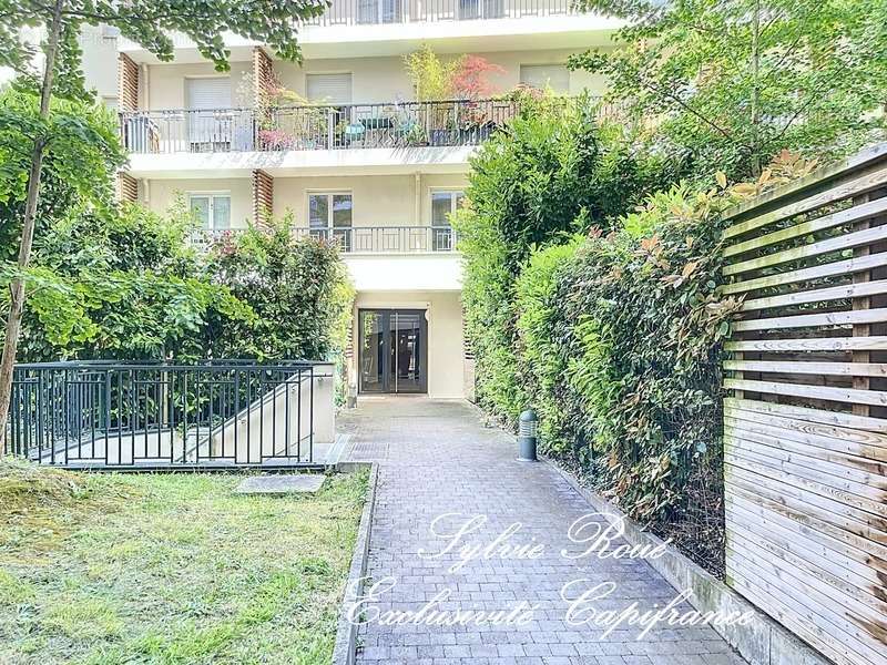 Appartement à MONTROUGE