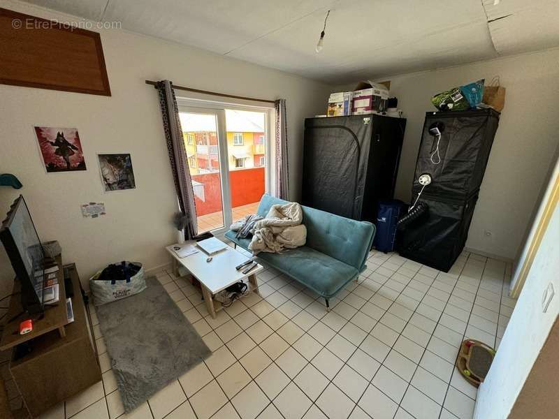 Appartement à REMIRE-MONTJOLY