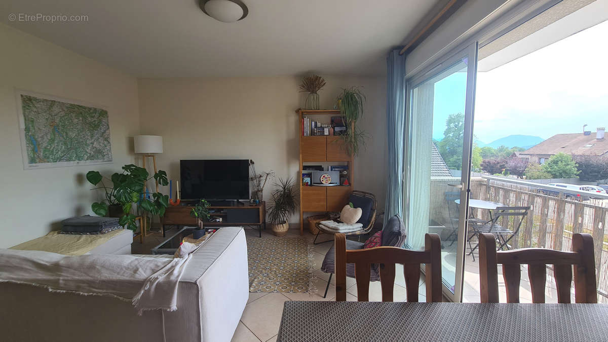 Appartement à GROISY