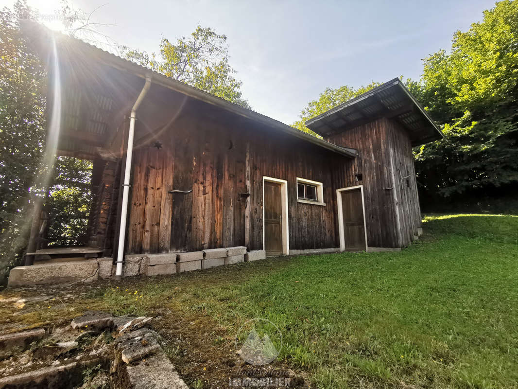 Maison à DOMANCY